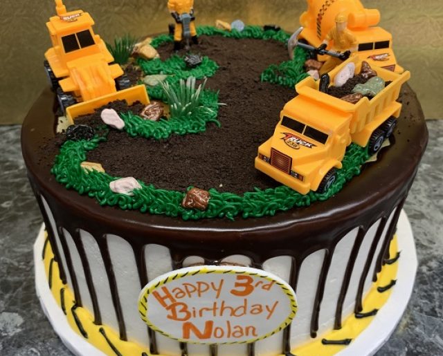 construction cite round birthday cake